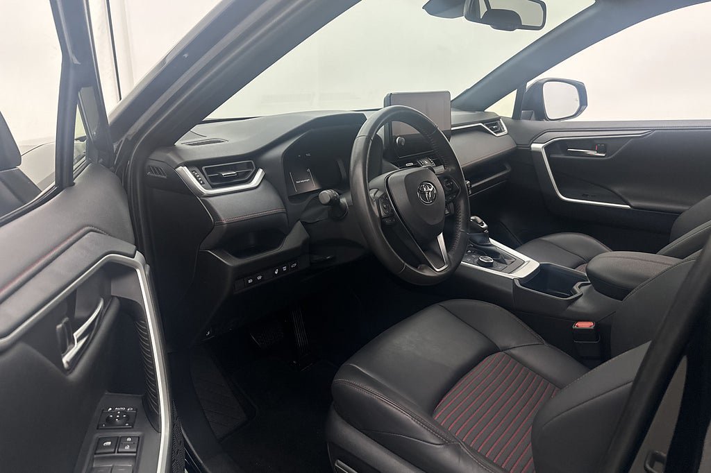 Vehicle Image 9