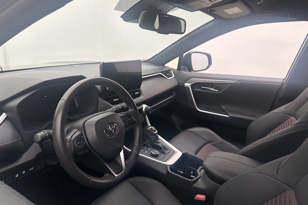 Vehicle Image 10
