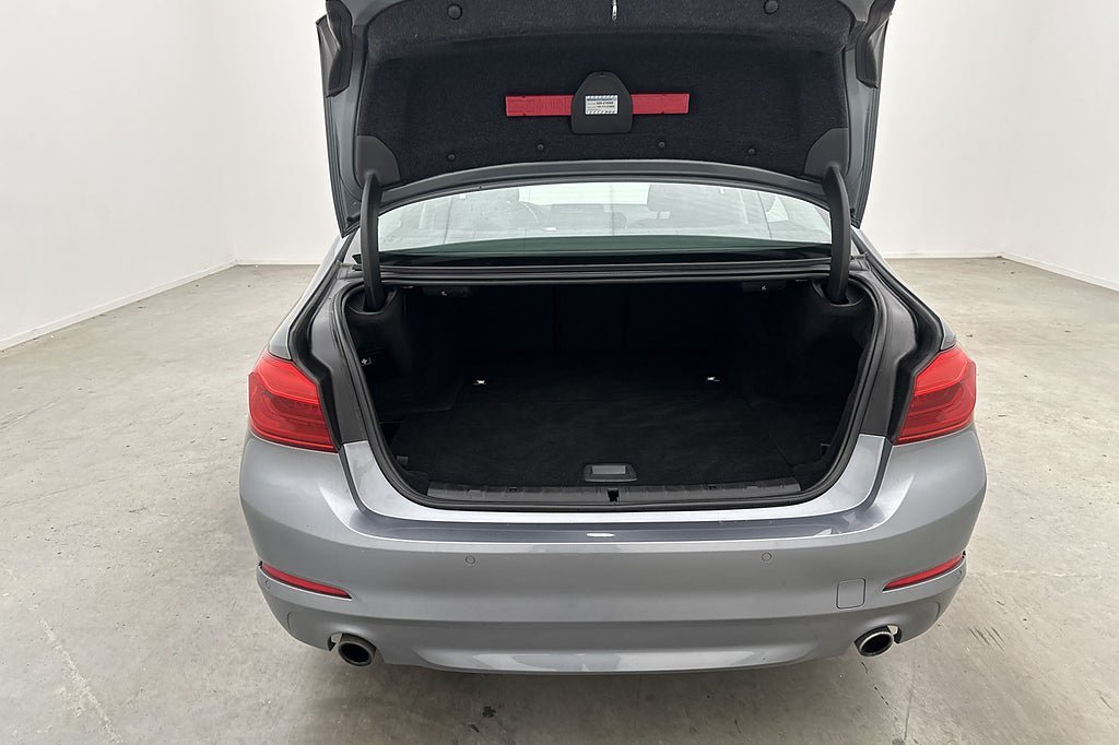 Vehicle Image 26