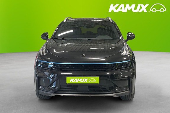 Vehicle Image 6