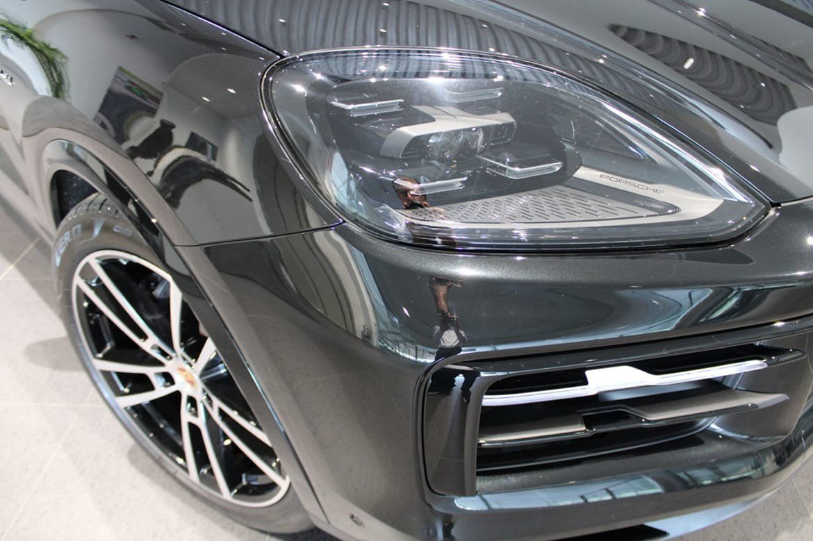 Vehicle Image 8
