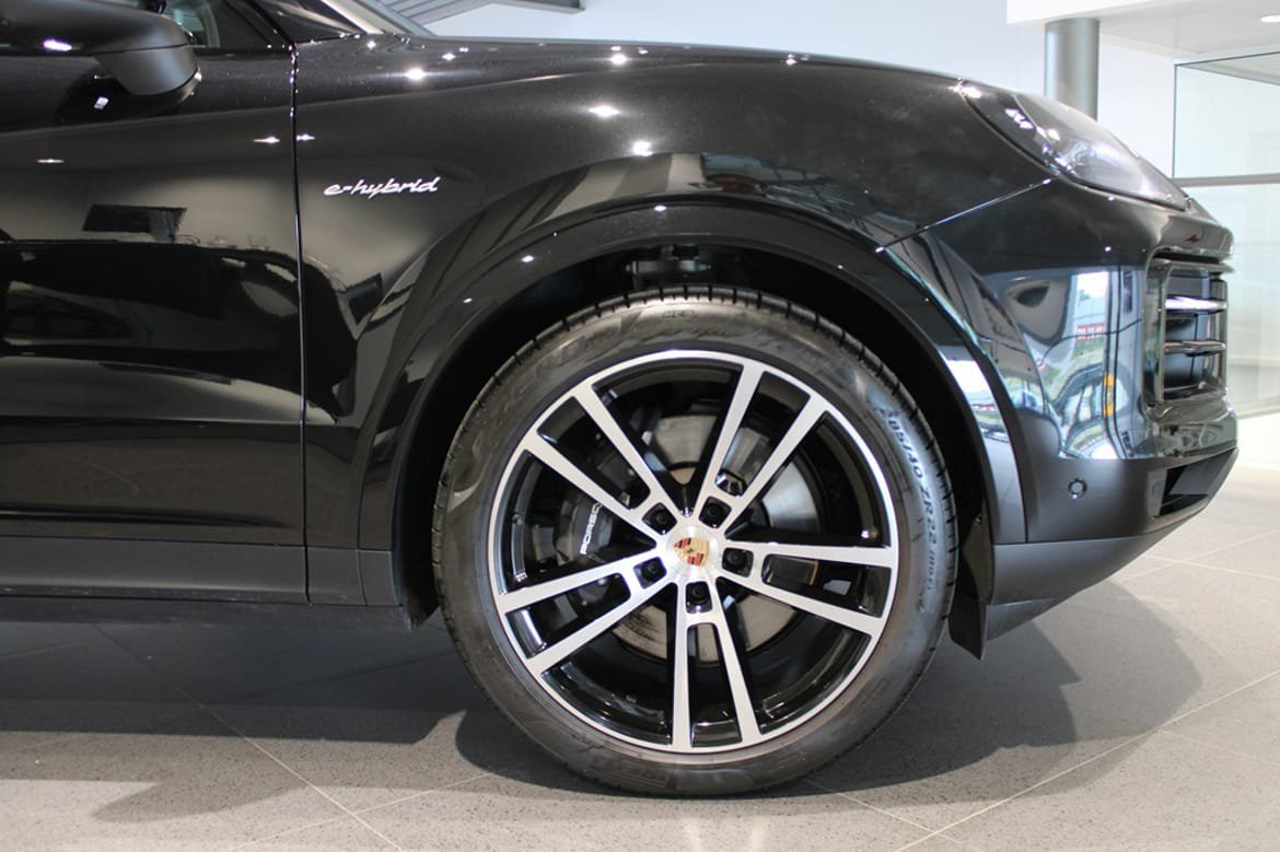 Vehicle Image 11