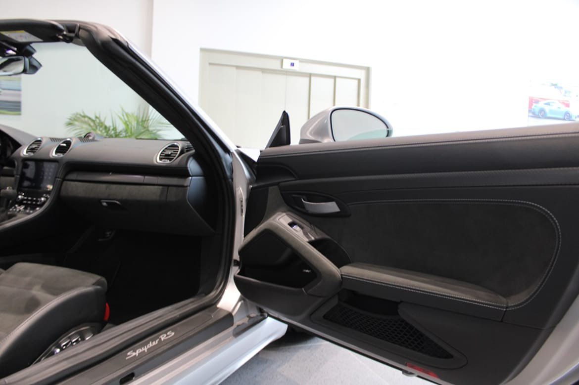 Vehicle Image 19