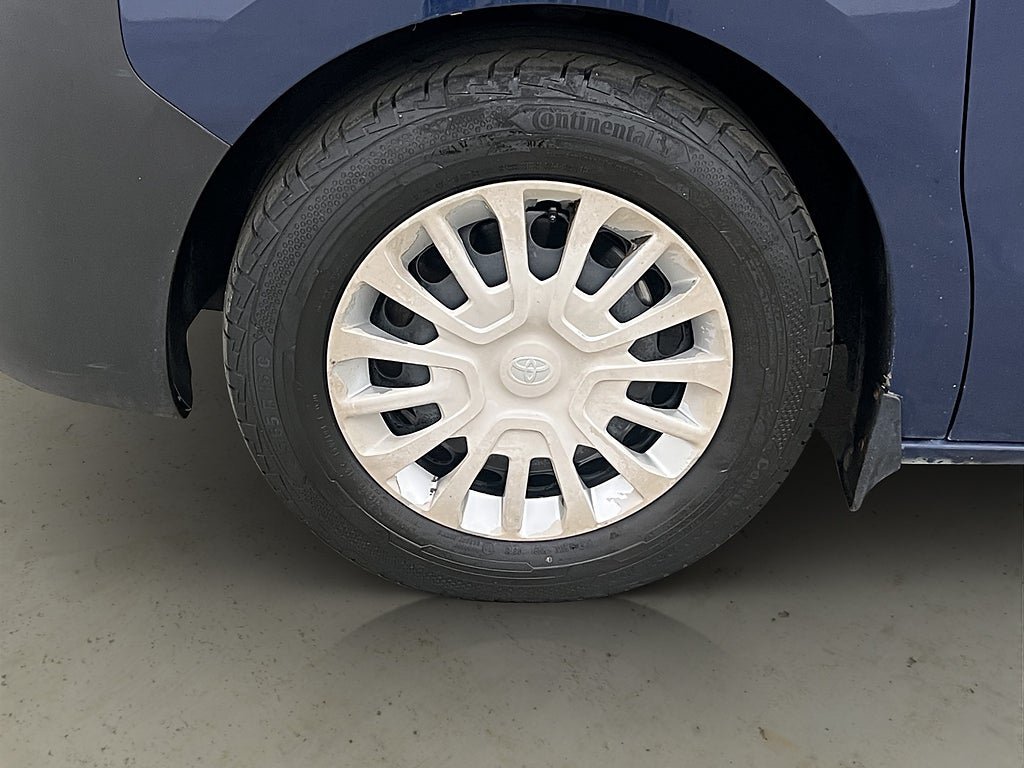 Vehicle Image 26