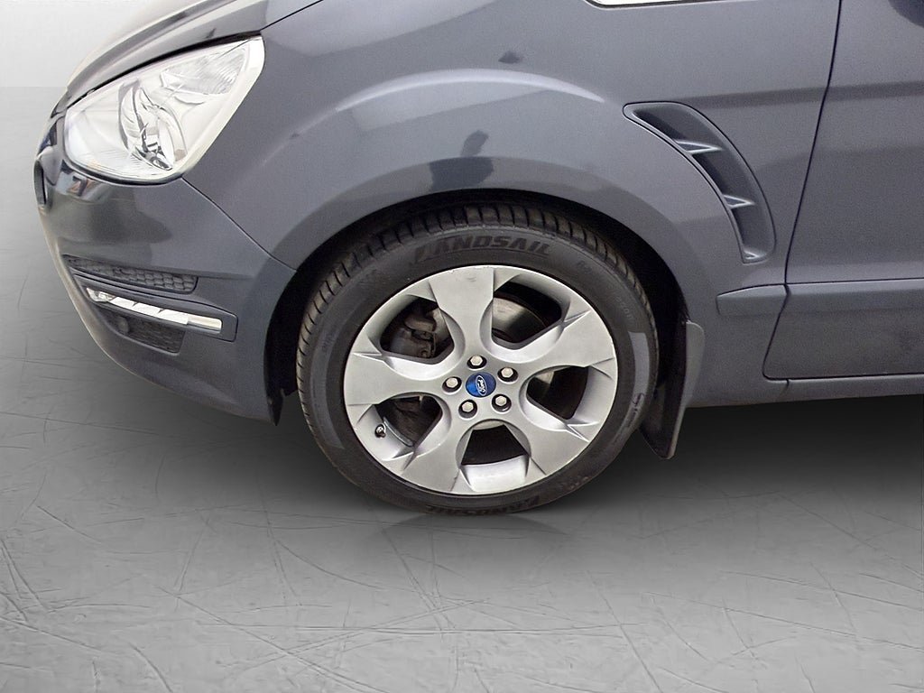Vehicle Image 30
