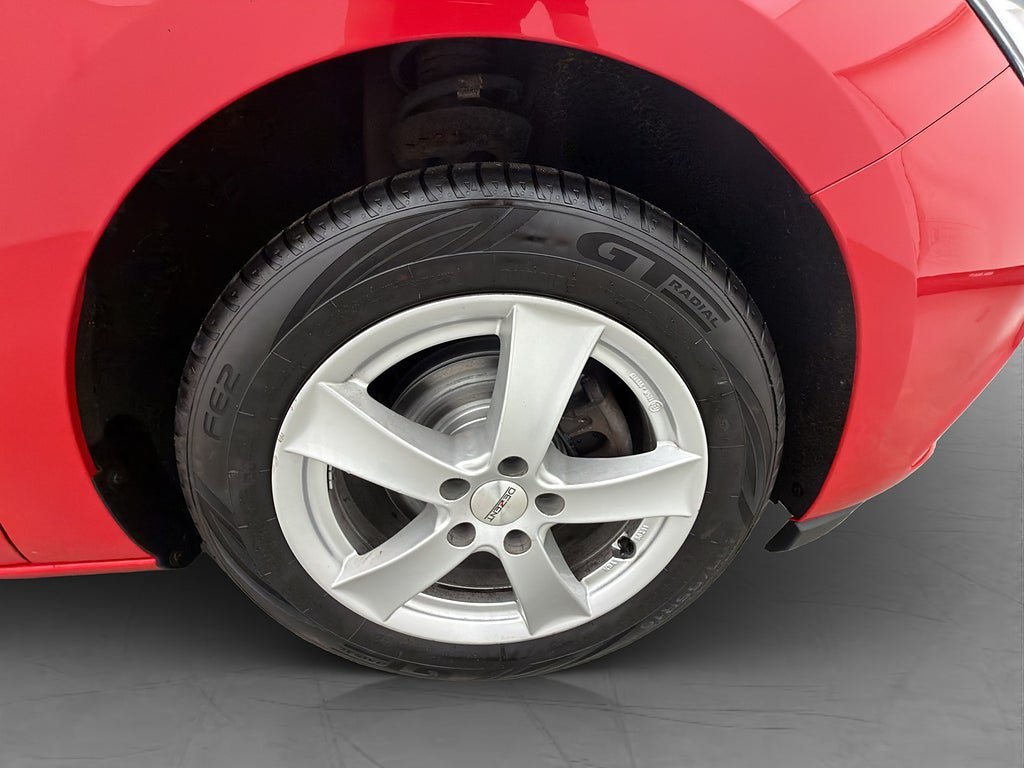 Vehicle Image 13