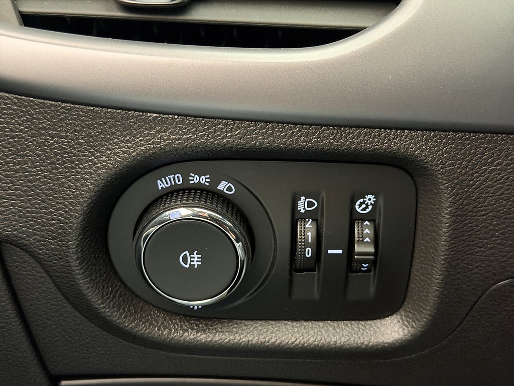 Vehicle Image 29