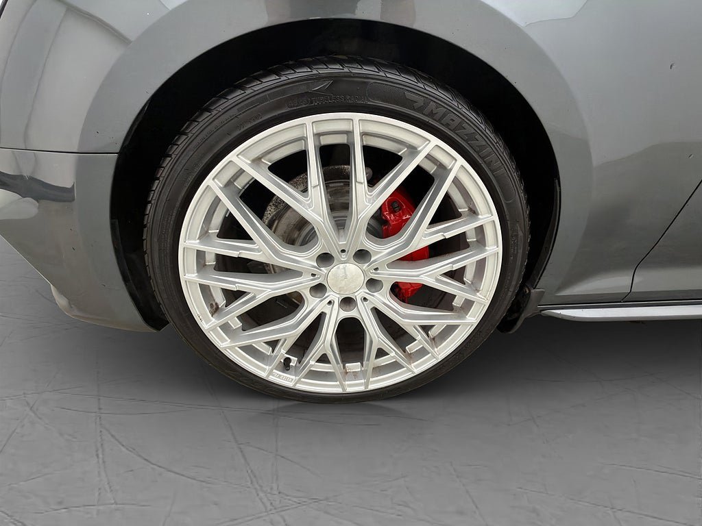 Vehicle Image 30