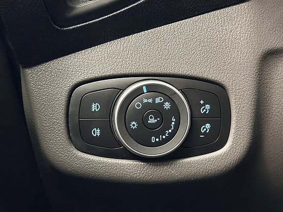 Vehicle Image 27