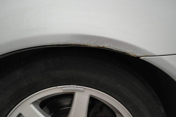 Vehicle Image 25