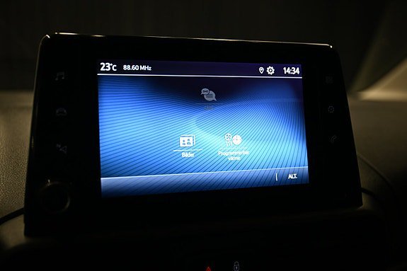 Vehicle Image 23