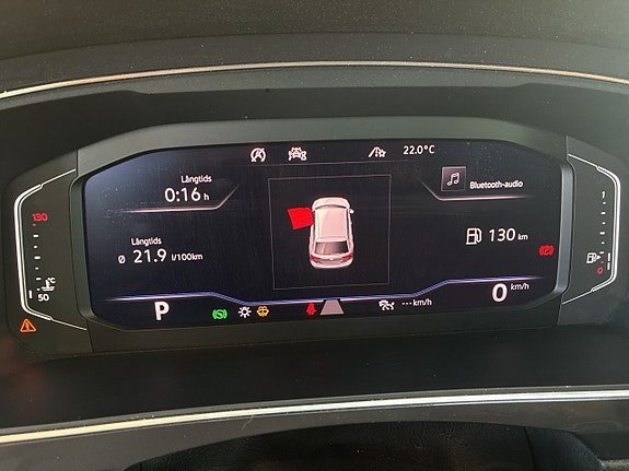 Vehicle Image 25