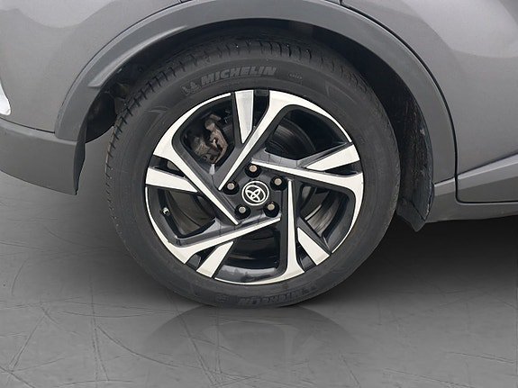Vehicle Image 30