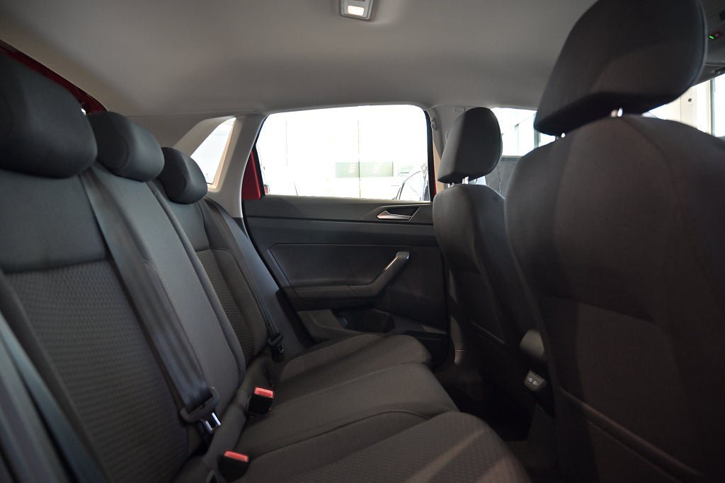 Vehicle Image 22