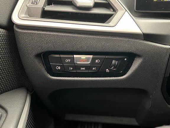 Vehicle Image 29