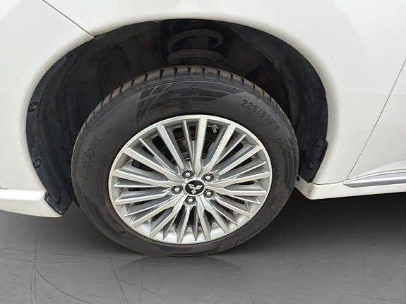 Vehicle Image 30