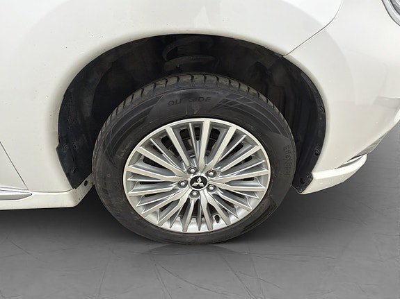 Vehicle Image 33