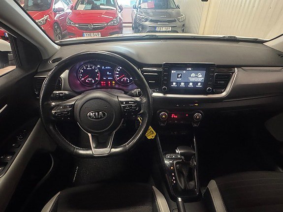 Vehicle Image 8