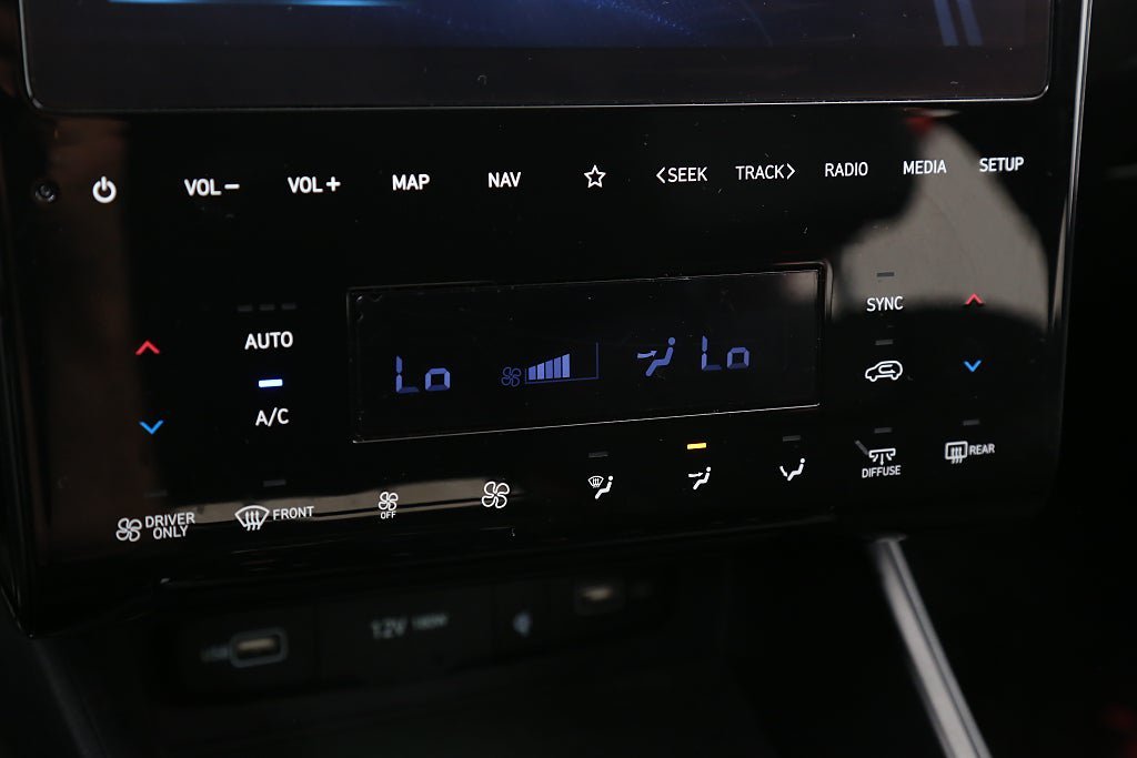 Vehicle Image 22