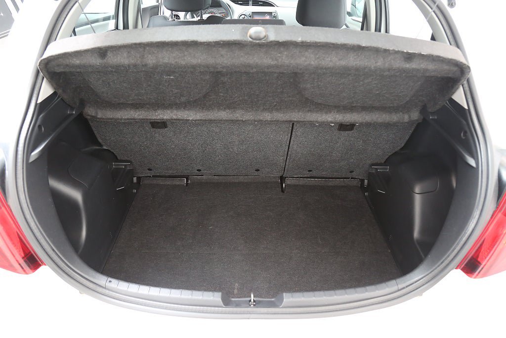 Vehicle Image 23
