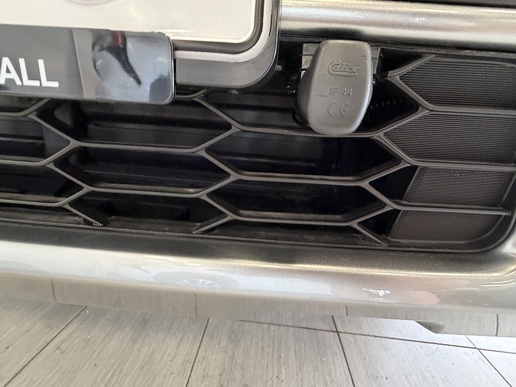 Vehicle Image 22