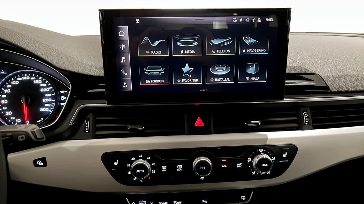 Vehicle Image 9