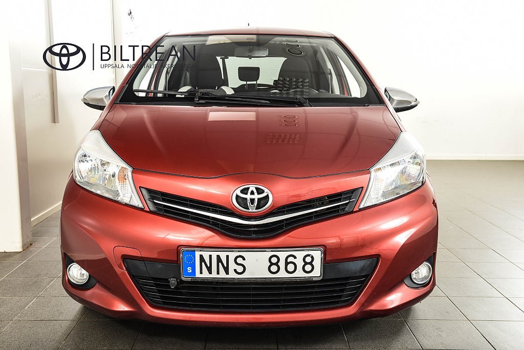 Vehicle Image 5