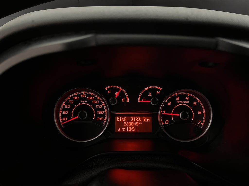 Vehicle Image 19
