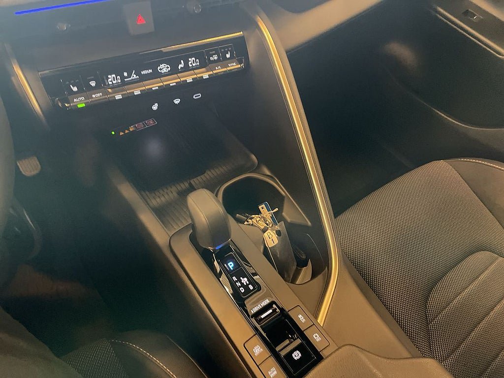 Vehicle Image 14