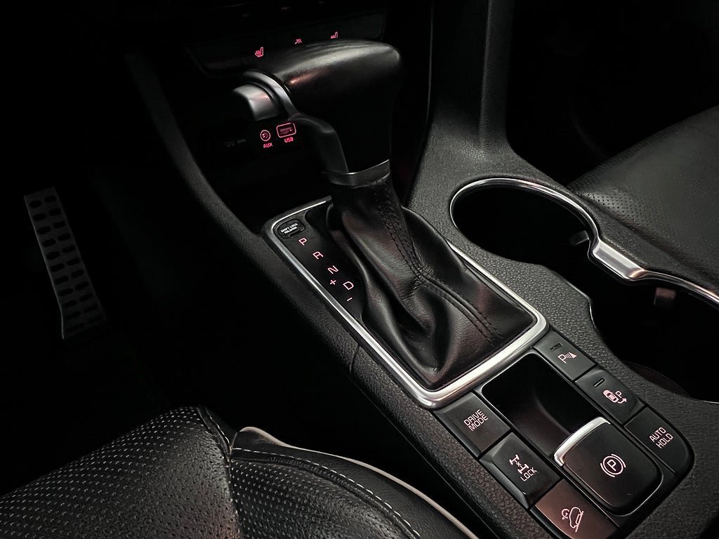 Vehicle Image 19