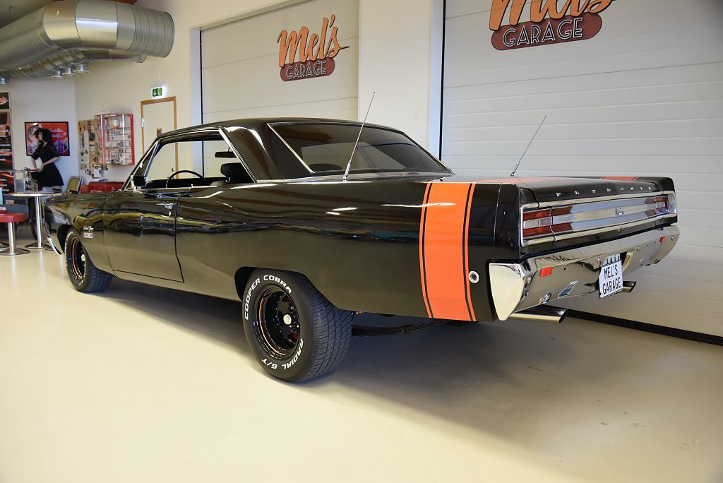 Vehicle Image 6