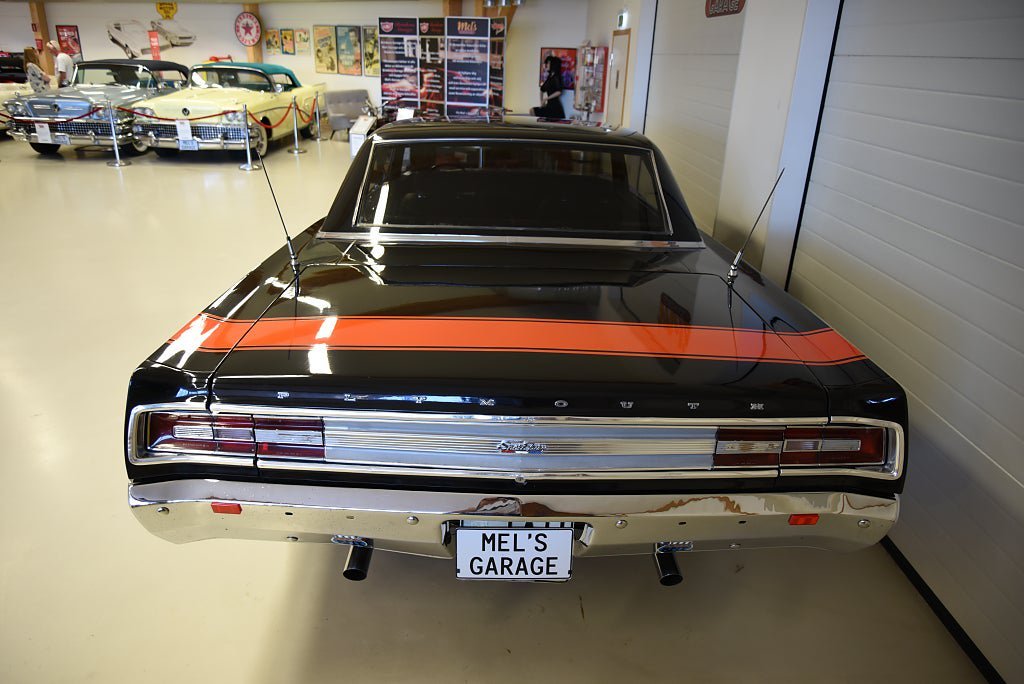 Vehicle Image 9