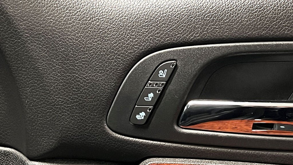 Vehicle Image 26