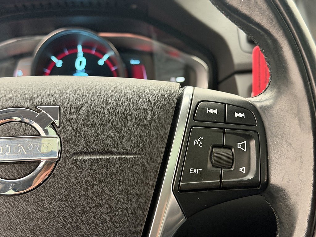 Vehicle Image 26
