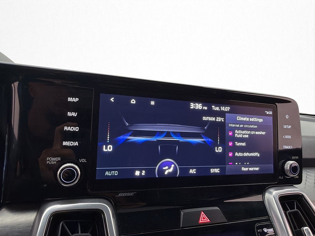 Vehicle Image 38