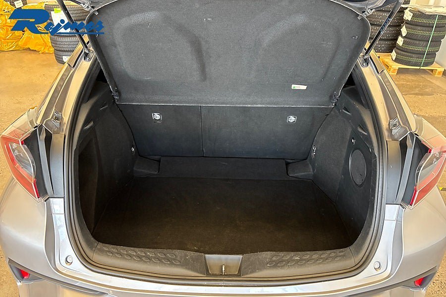 Vehicle Image 16