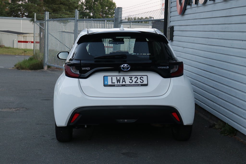 Vehicle Image 11