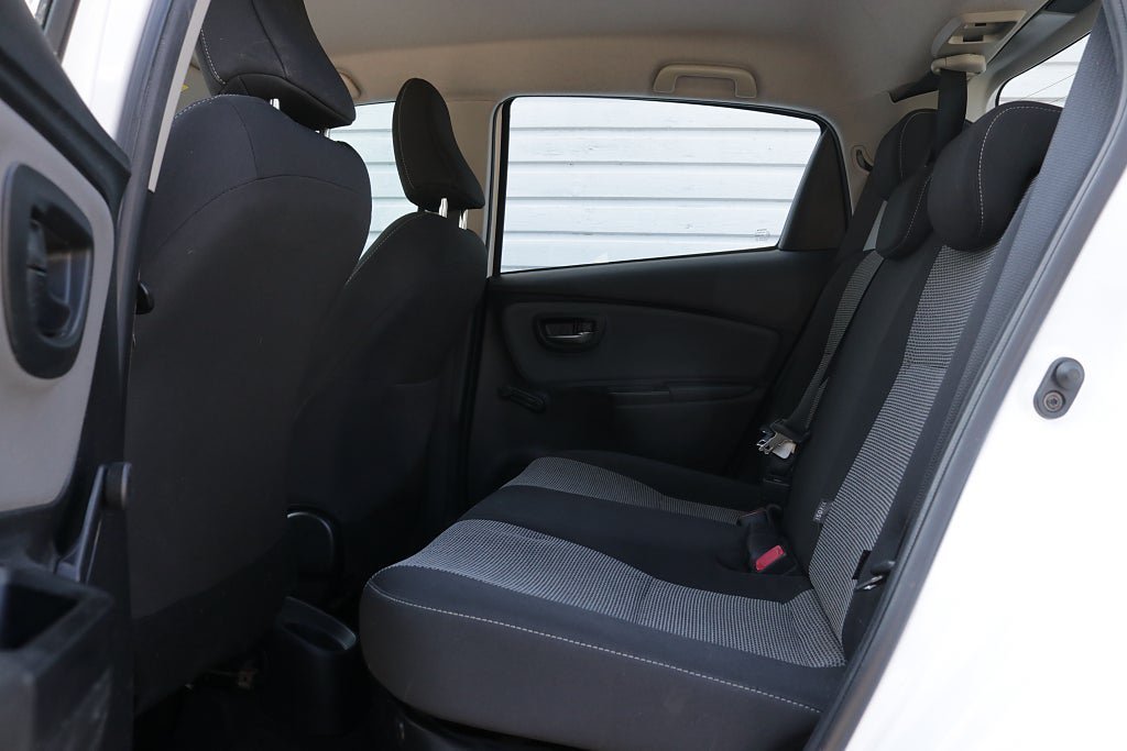 Vehicle Image 17
