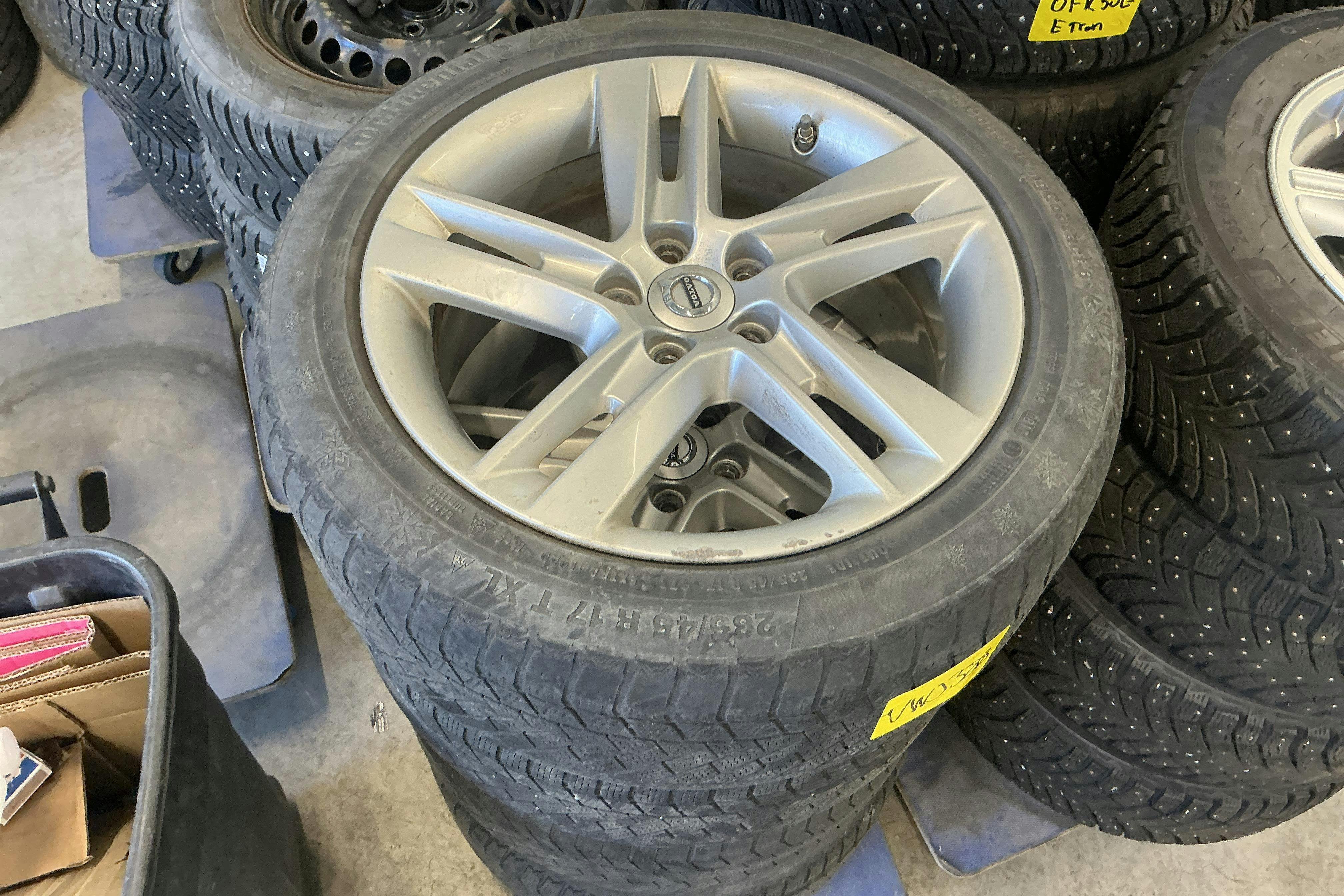Vehicle Image 13