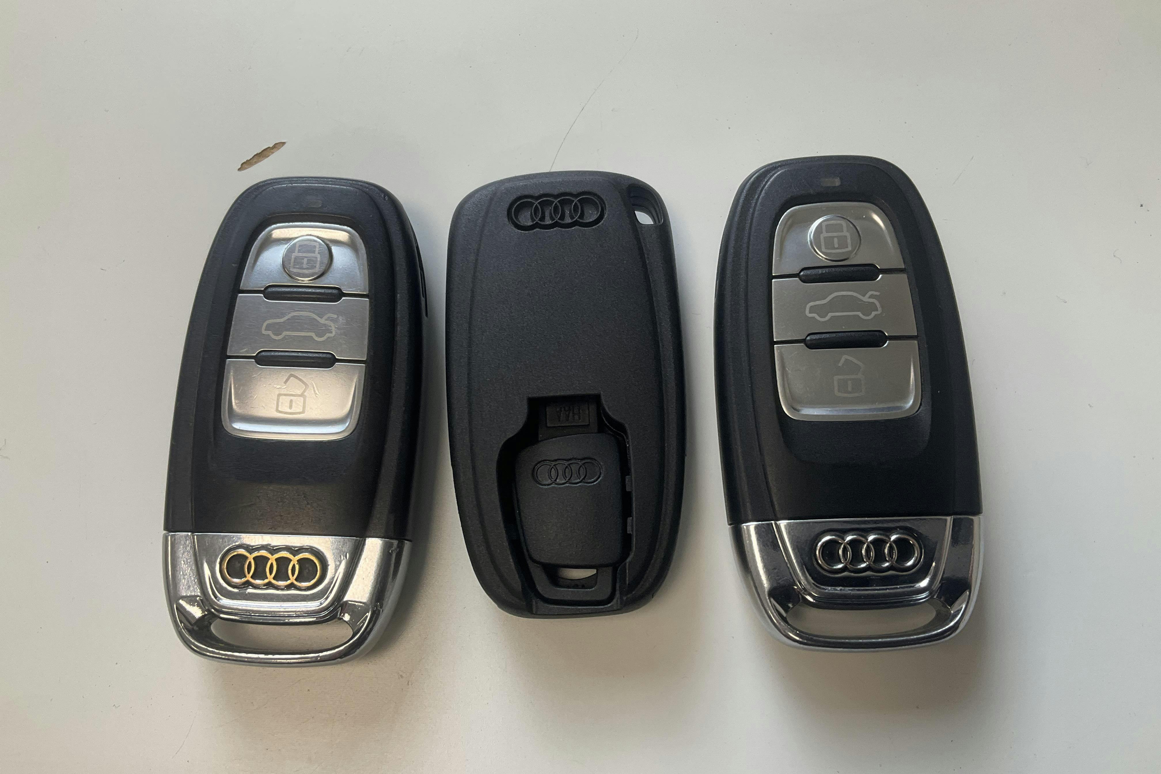 Vehicle Image 16
