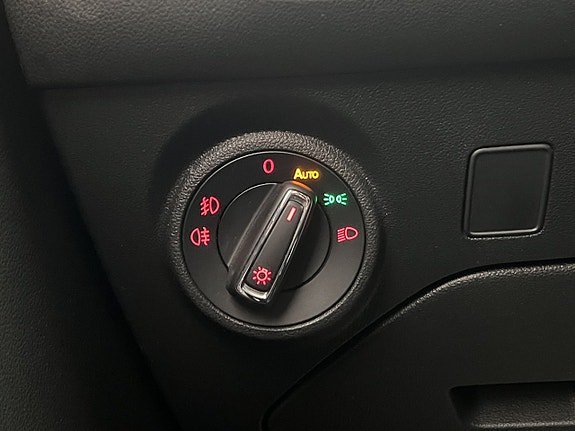Vehicle Image 27