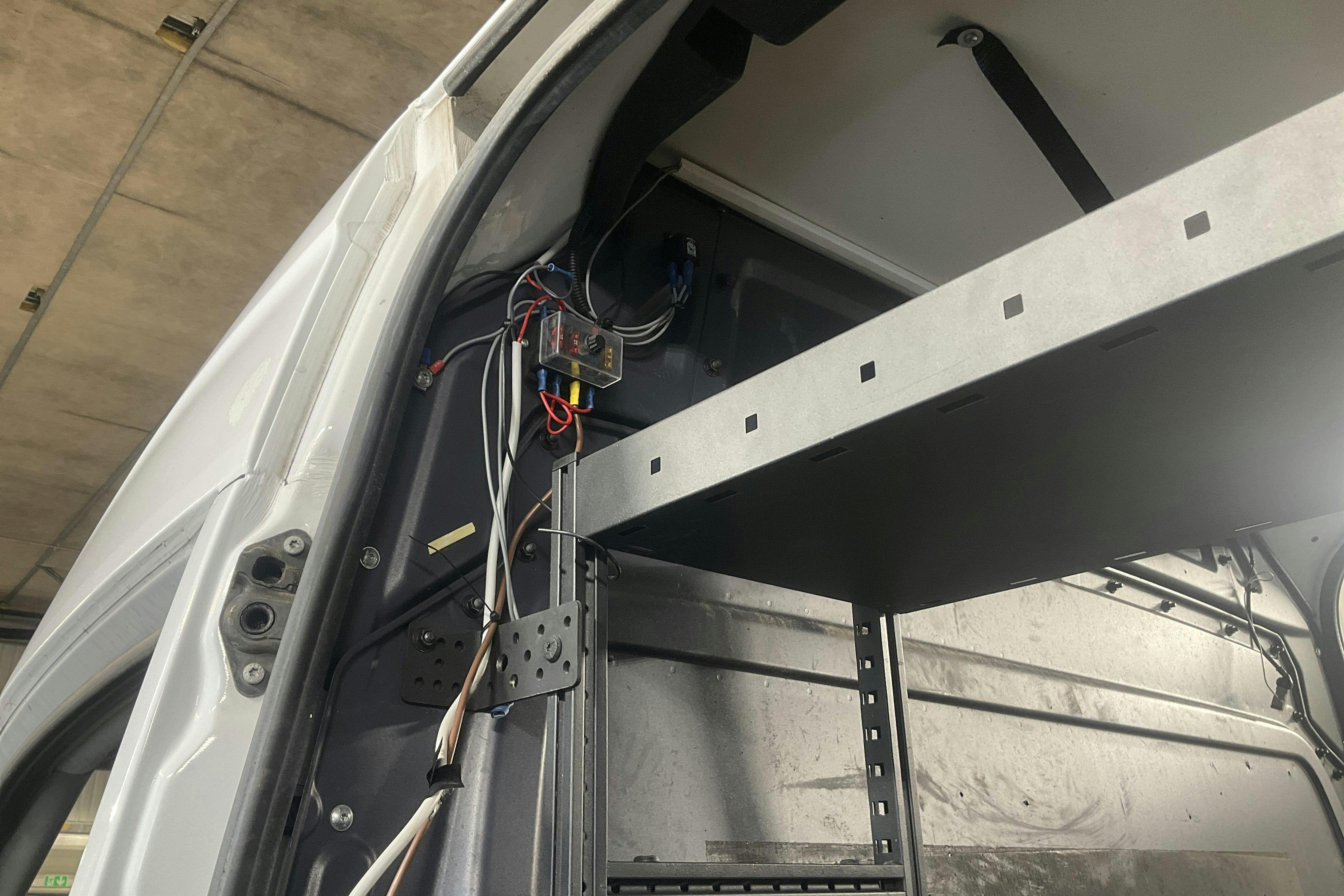 Vehicle Image 12