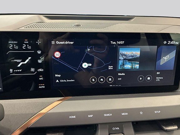Vehicle Image 14