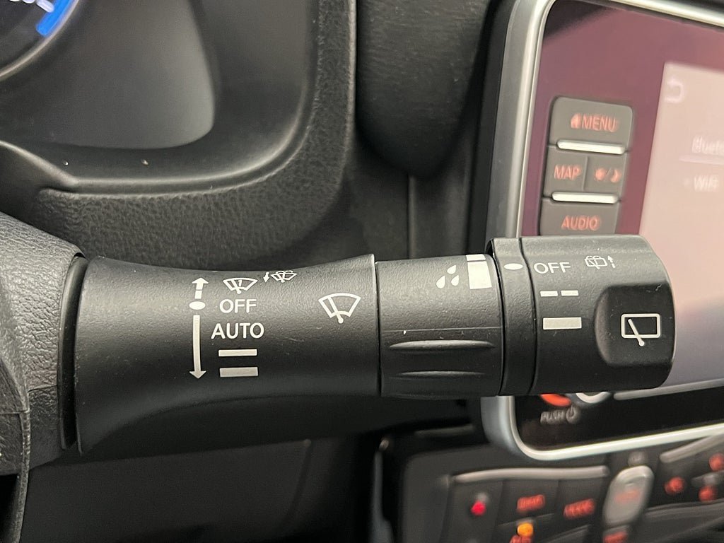 Vehicle Image 26