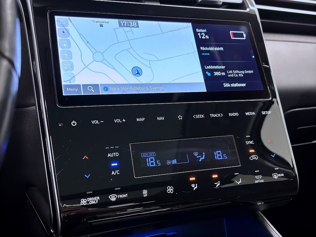 Vehicle Image 17