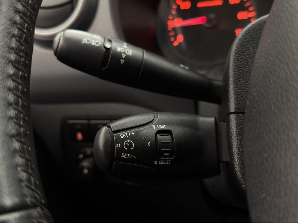 Vehicle Image 17