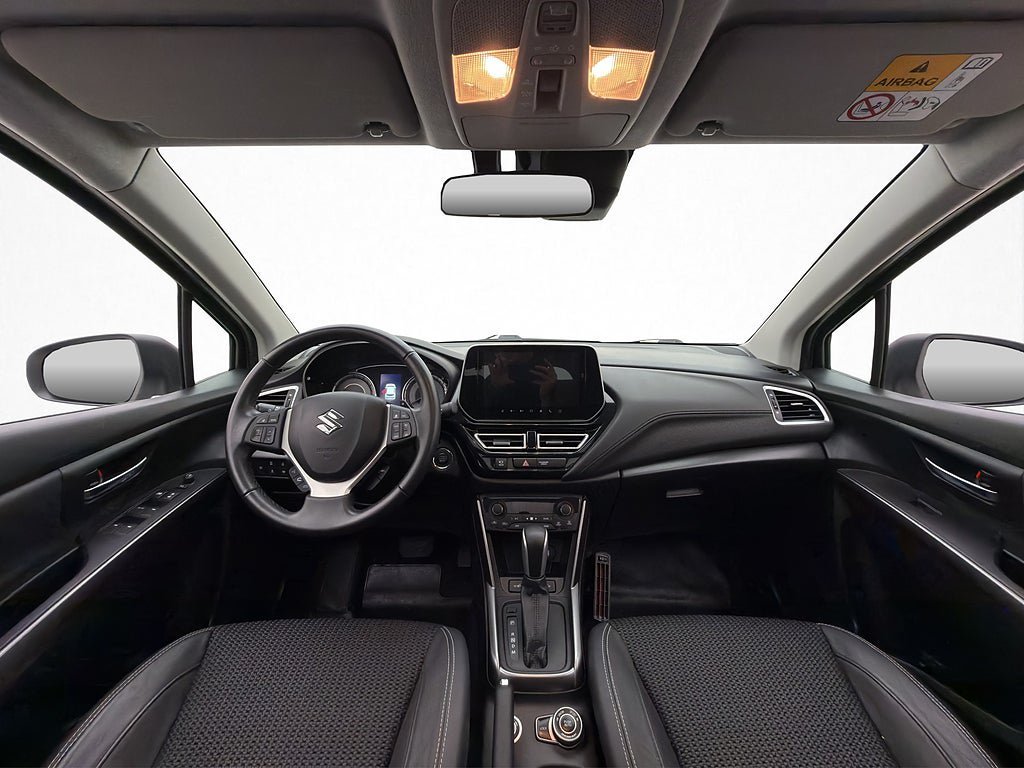 Vehicle Image 12