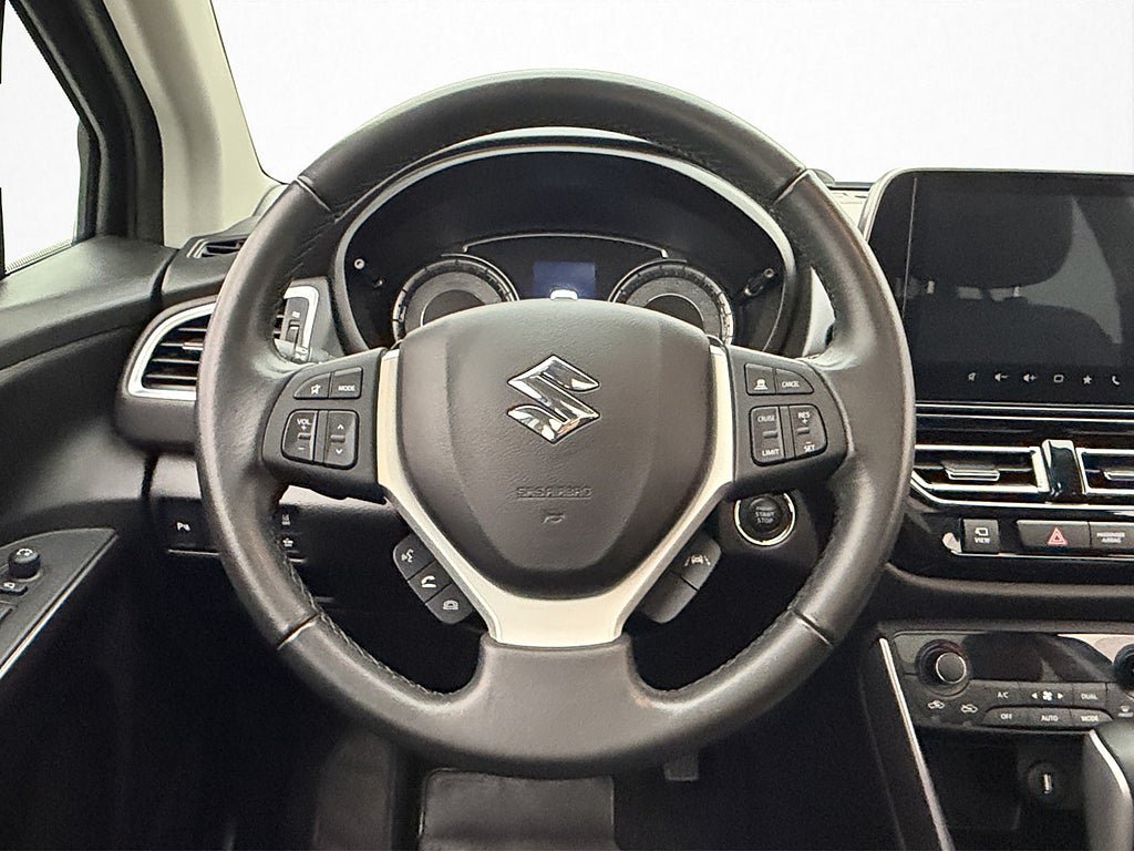 Vehicle Image 13