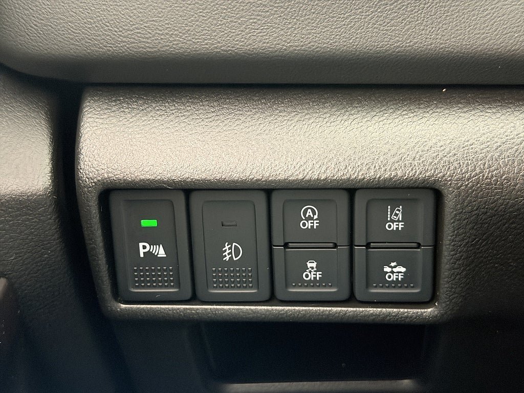 Vehicle Image 14