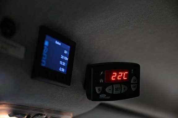Vehicle Image 22